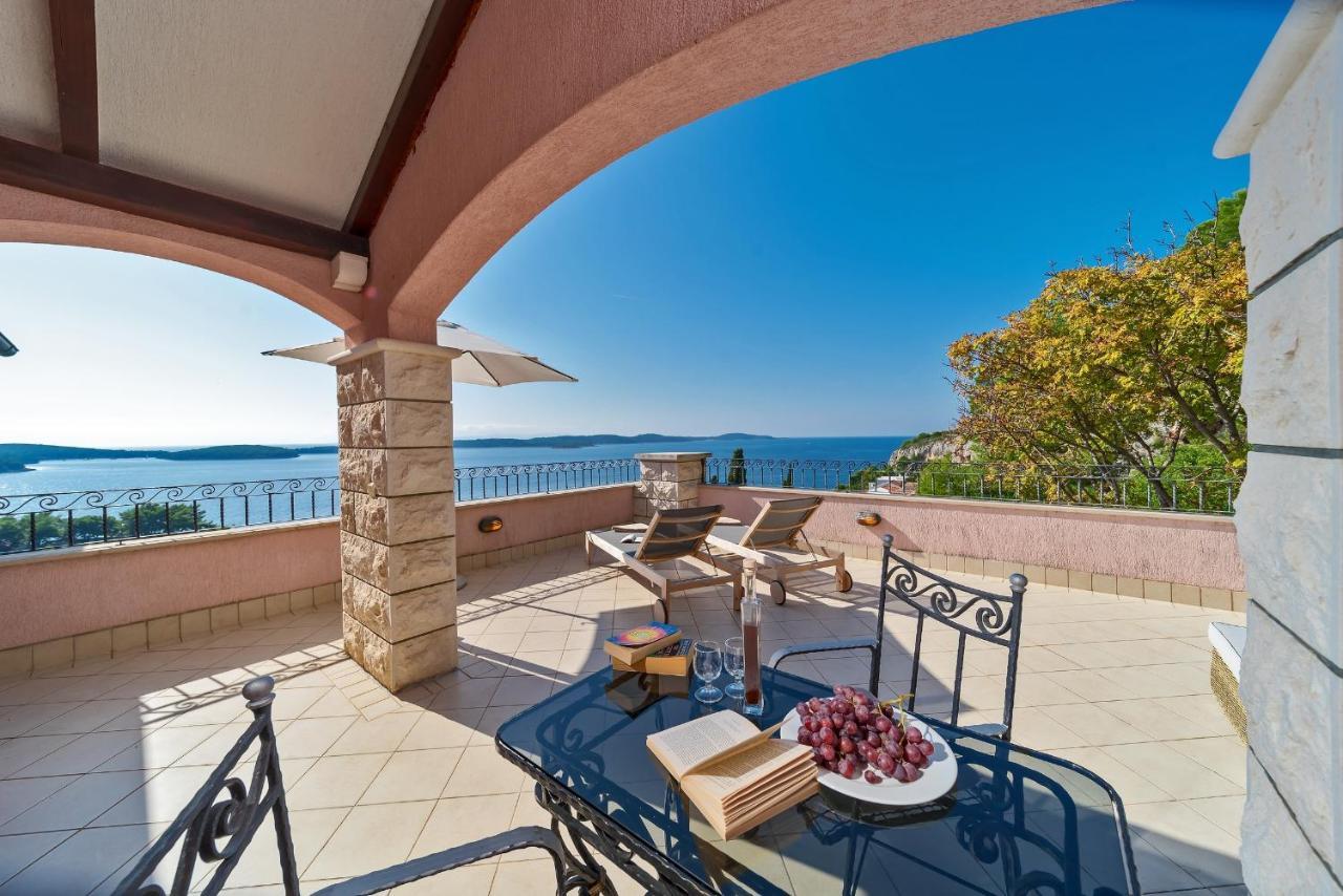 Hvar Boutique Villas - Villa Terra Rossa Hvar Town Bagian luar foto